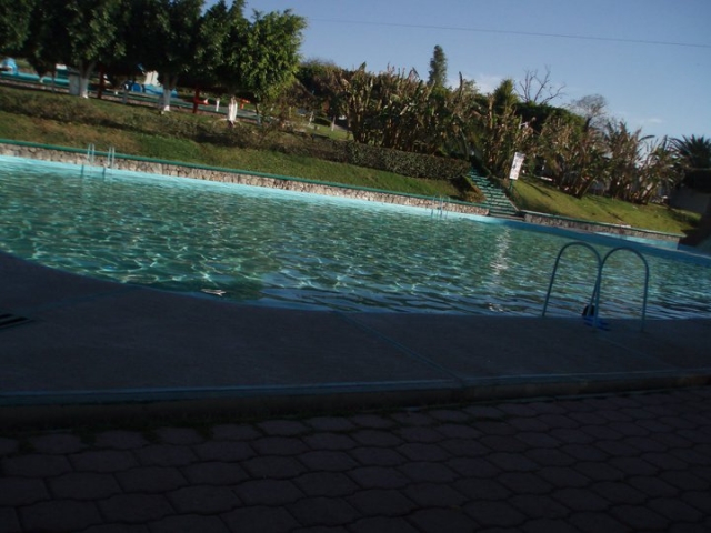 Albercas de agua de manantial